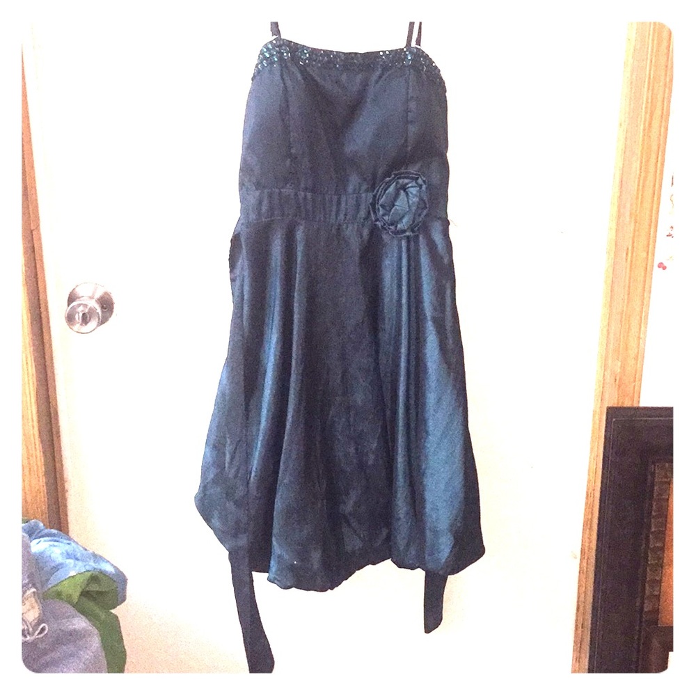 Dark green dress
